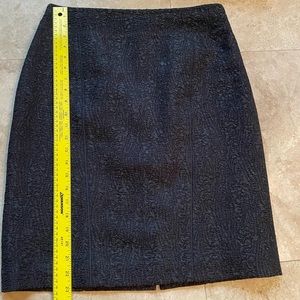 Beautiful textured Tahari pencil skirt with flattering seam details